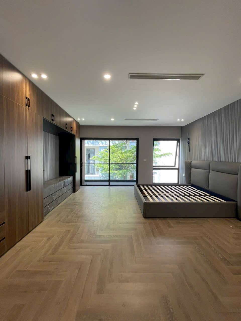 Bán nhà Bồ Đề 46M2, 6 tầng, thang máy , ô tô vào nhà, full nội thất - Giá nhỉnh 10 tỷ - Ảnh 1